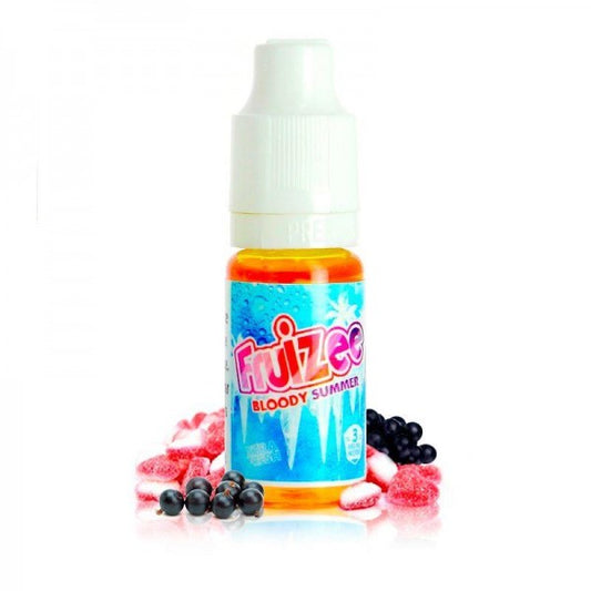 Flacon d’e-liquide Bloody Summer 10 ml Fruizee, avec bouchon blanc et étiquette bleue, entouré de fruits et de bonbons.